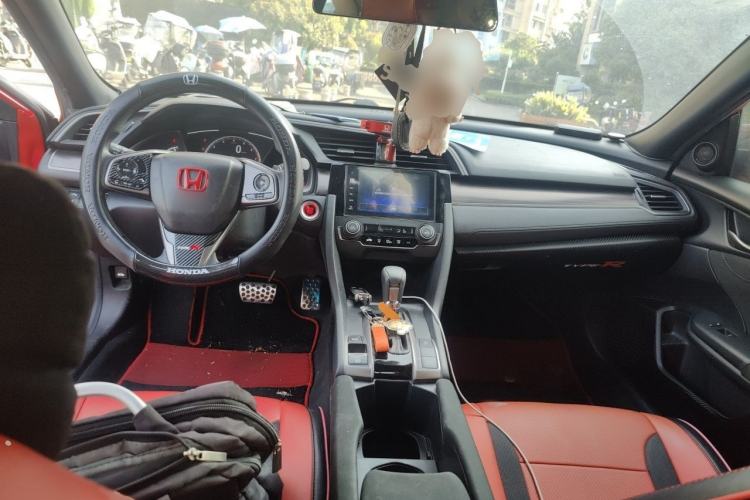 Used Honda Civic 2021 HATCHBACK 220TURBO CVT Trendy Cool Edition Interior 2