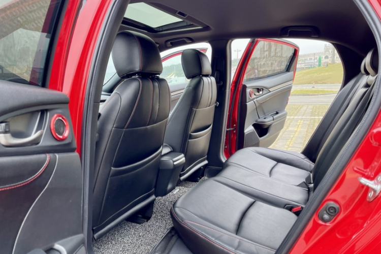 Used Honda Civic 2021 HATCHBACK 220TURBO CVT New Trendsetter Interior 3