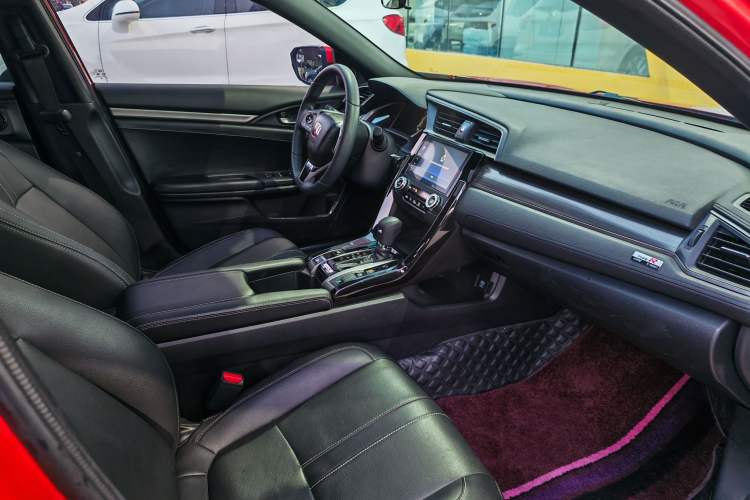 Used Honda Civic 2021 HATCHBACK 220TURBO CVT New Trendsetter Interior 3