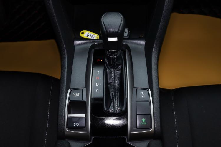 Used Honda Civic 2021 HATCHBACK 220TURBO CVT Trendy Cool Edition Interior 9