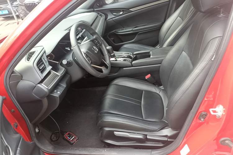 Used Honda Civic 2021 HATCHBACK 220TURBO CVT Trendy Cool Edition Left Front Seat