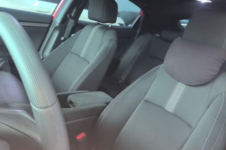 Used Honda Civic 2021 HATCHBACK 220TURBO CVT New Trendsetter Left Front Seat