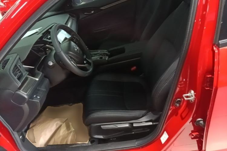 Used Honda Civic 2021 HATCHBACK 220TURBO CVT Trendy Cool Edition Left Front Seat