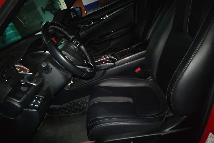 Used Honda Civic 2021 HATCHBACK 220TURBO CVT Dynamic Control Left Front Seat