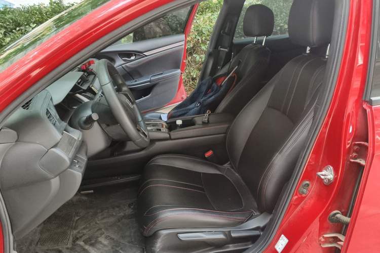 Used Honda Civic 2021 HATCHBACK 220TURBO CVT New Trendsetter Left Front Seat