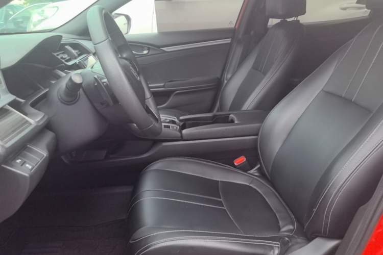 Used Honda Civic 2021 HATCHBACK 220TURBO CVT Trendy Cool Edition Left Front Seat