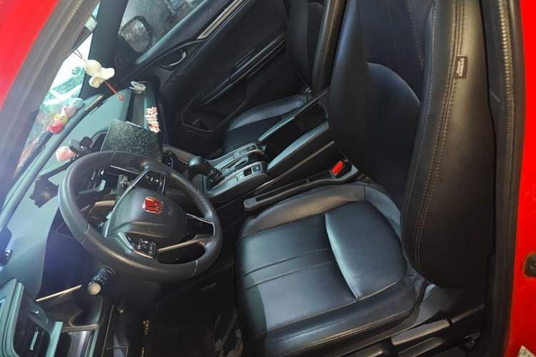 Used Honda Civic 2021 HATCHBACK 220TURBO CVT Trendy Cool Edition Left Front Seat