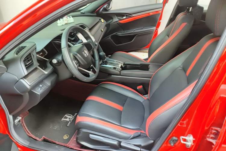 Used Honda Civic 2021 HATCHBACK 220TURBO CVT New Trendsetter Left Front Seat