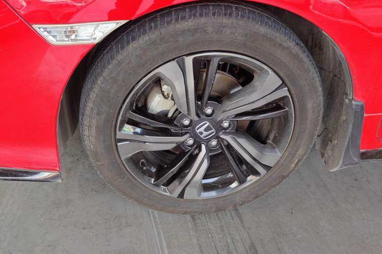 Used Honda Civic 2021 HATCHBACK 220TURBO CVT Trendy Cool Edition Left Front Wheel Hub
