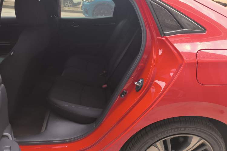 Used Honda Civic 2021 HATCHBACK 220TURBO Manual Driving Pleasure Control Left Rear Seat