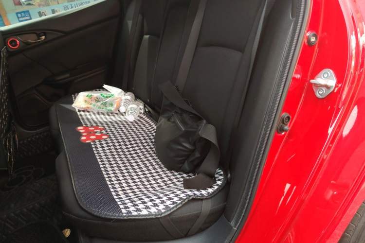 Used Honda Civic 2021 HATCHBACK 220TURBO CVT New Trendsetter Left Rear Seat