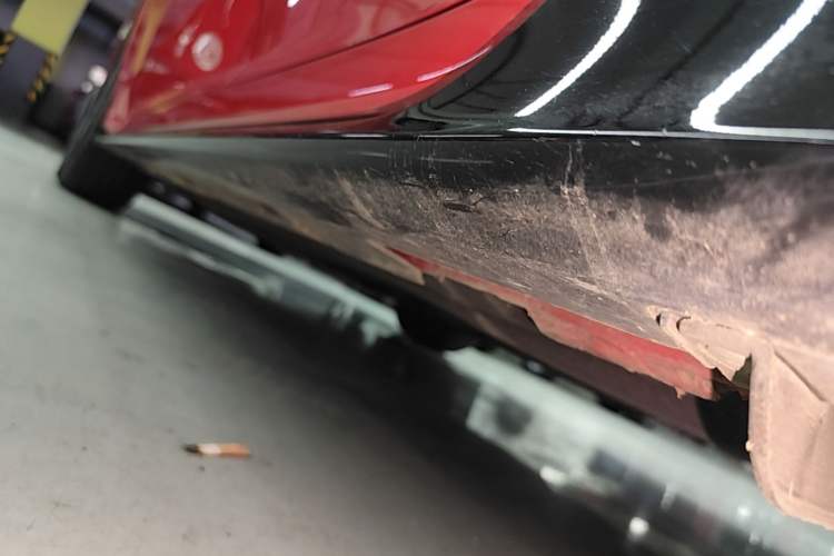 Used Honda Civic 2021 HATCHBACK 220TURBO CVT New Trendsetter Left Side Sill