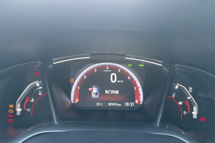 Used Honda Civic 2021 HATCHBACK 220TURBO Manual Driving Pleasure Control Odometer Close Up