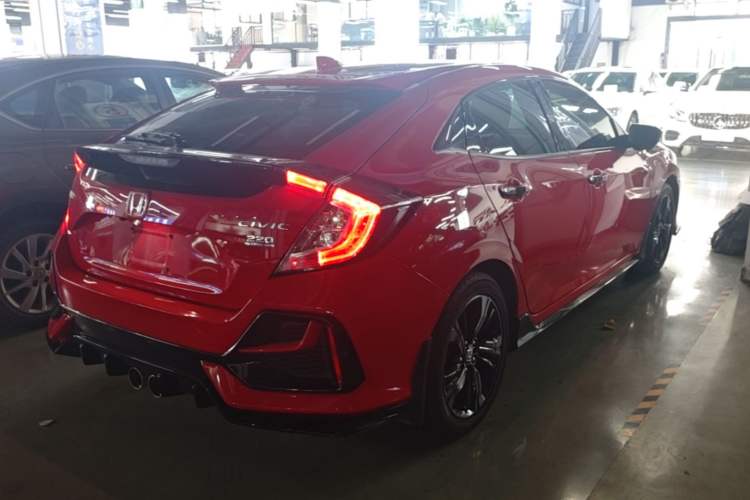 Used Honda Civic 2021 HATCHBACK 220TURBO CVT Trendy Cool Edition Rear Right 45 Deg