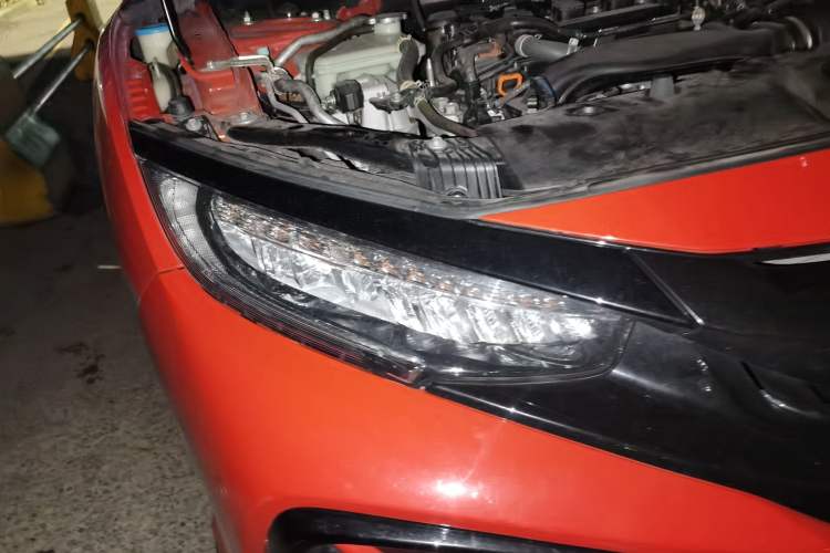 Used Honda Civic 2021 HATCHBACK 220TURBO CVT Dynamic Control Right Front Headlight