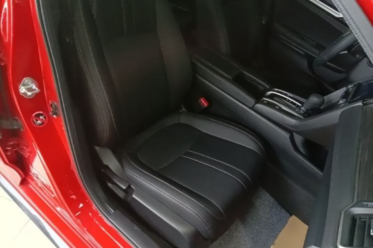 Used Honda Civic 2021 HATCHBACK 220TURBO CVT Trendy Cool Edition Right Front Seat