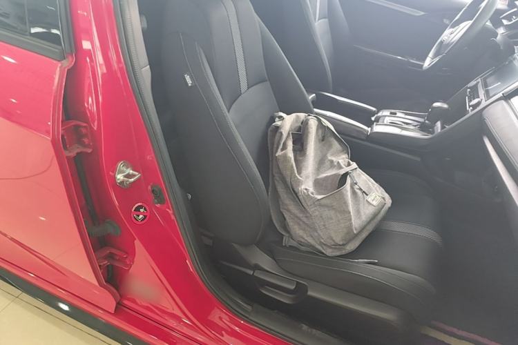 Used Honda Civic 2021 HATCHBACK 220TURBO CVT New Trendsetter Right Front Seat