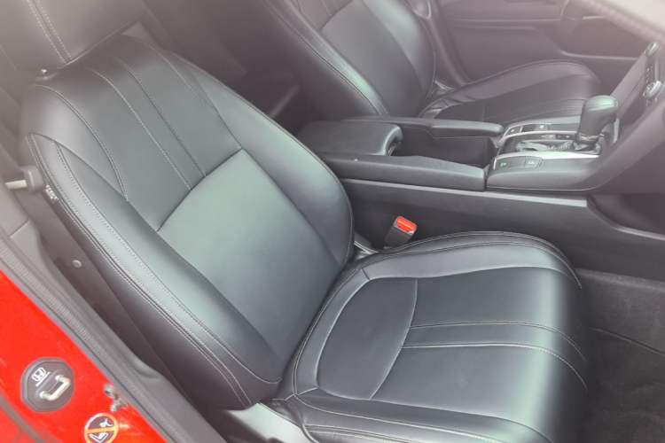 Used Honda Civic 2021 HATCHBACK 220TURBO CVT Trendy Cool Edition Right Front Seat
