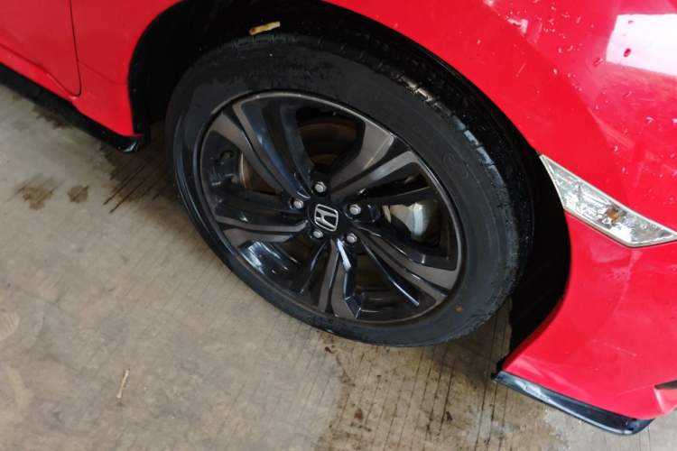 Used Honda Civic 2021 HATCHBACK 220TURBO CVT Trendy Cool Edition Right Front Wheel Hub