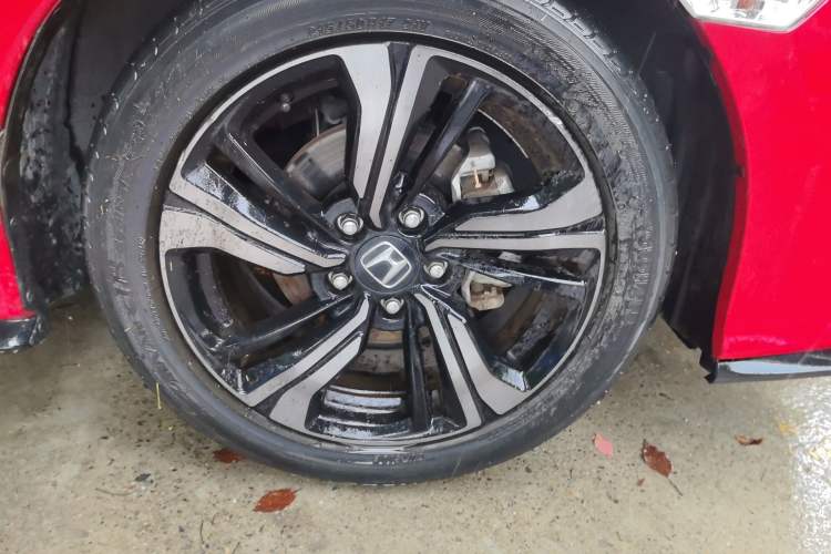 Used Honda Civic 2021 HATCHBACK 220TURBO CVT Trendy Cool Edition Right Front Wheel Hub