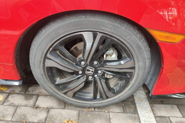Used Honda Civic 2021 HATCHBACK 220TURBO CVT Trendy Cool Edition Right Front Wheel Hub