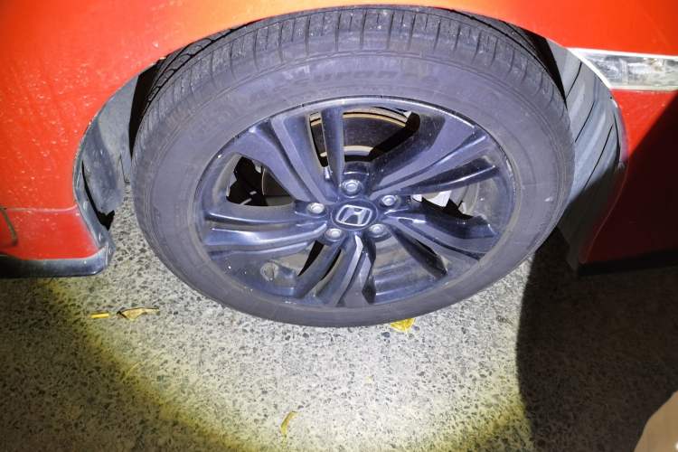 Used Honda Civic 2021 HATCHBACK 220TURBO CVT Dynamic Control Right Front Wheel Hub