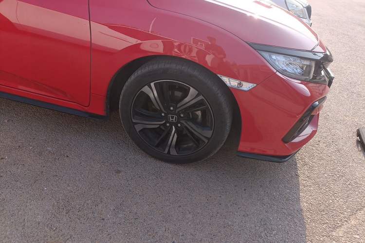 Used Honda Civic 2021 HATCHBACK 220TURBO Manual Driving Pleasure Control Right Front Wheel Hub
