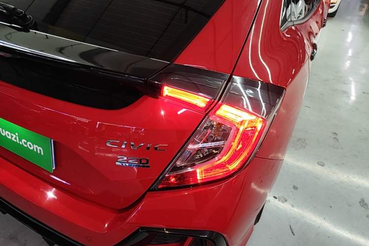 Used Honda Civic 2021 HATCHBACK 220TURBO CVT New Trendsetter Right Rear Taillight
