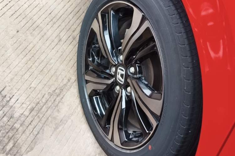 Used Honda Civic 2021 HATCHBACK 220TURBO CVT Trendy Cool Edition Right Rear Wheel Hub