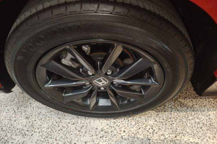 Used Honda Civic 2021 HATCHBACK 220TURBO CVT New Trendsetter Right Rear Wheel Hub
