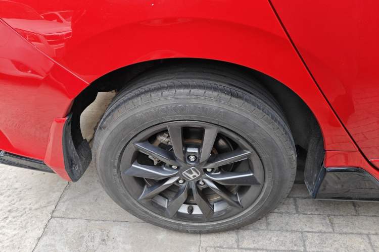 Used Honda Civic 2021 HATCHBACK 220TURBO CVT New Trendsetter Right Rear Wheel Hub