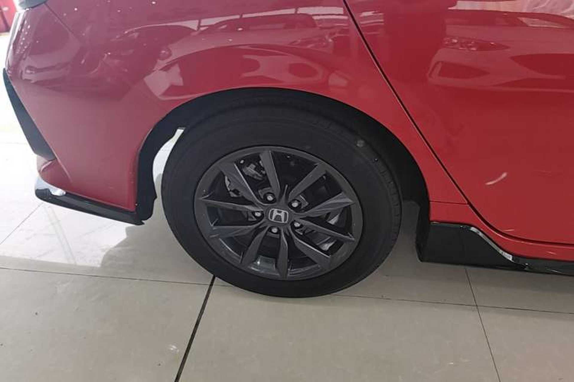 Used Honda Civic 2021 HATCHBACK 220TURBO CVT New Trendsetter Right Rear Wheel Hub