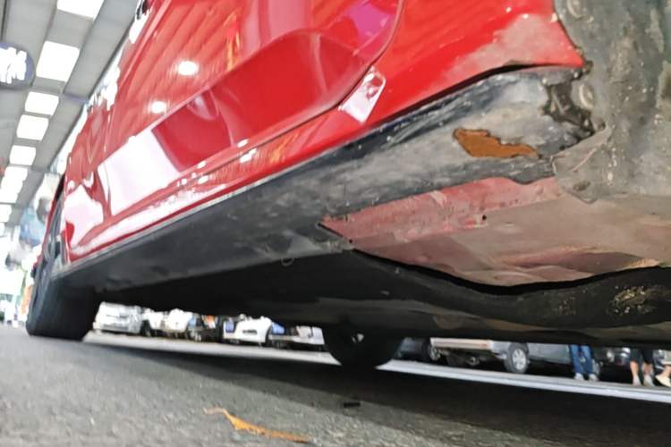 Used Honda Civic 2021 HATCHBACK 220TURBO CVT Trendy Cool Edition Right Side Sill