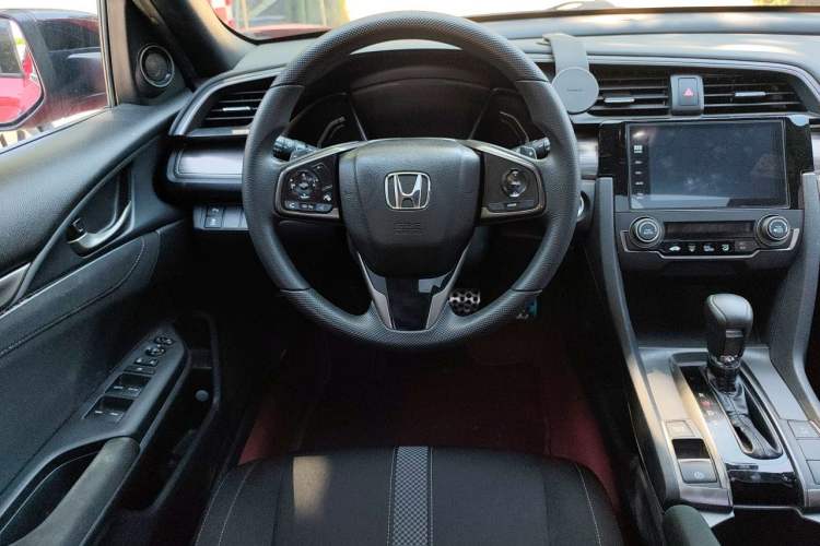 Used Honda Civic 2021 HATCHBACK 220TURBO CVT Trendy Cool Edition Steering Wheel