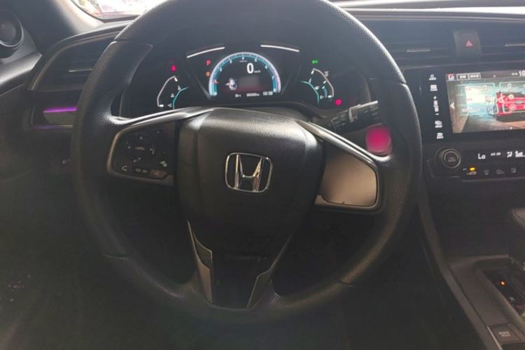 Used Honda Civic 2021 HATCHBACK 220TURBO CVT New Trendsetter Steering Wheel