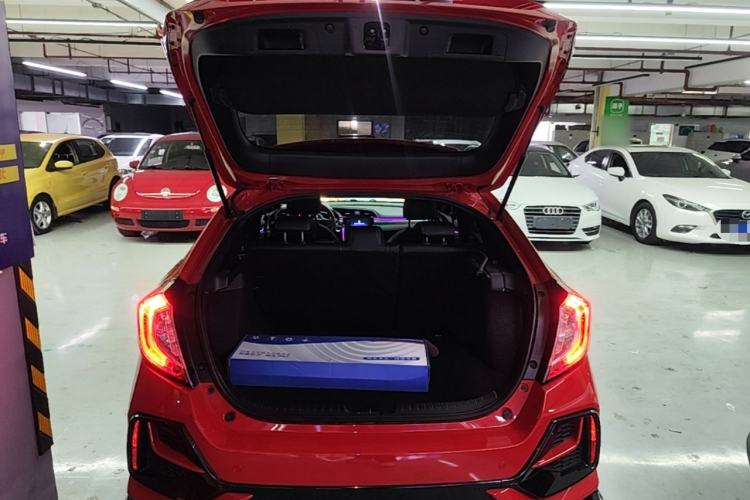 Used Honda Civic 2021 HATCHBACK 220TURBO CVT New Trendsetter Trunk