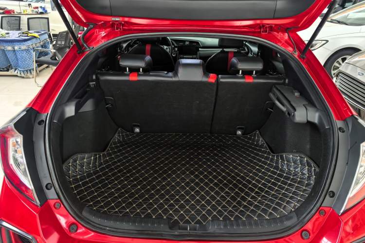 Used Honda Civic 2021 HATCHBACK 220TURBO CVT Trendy Cool Edition Trunk
