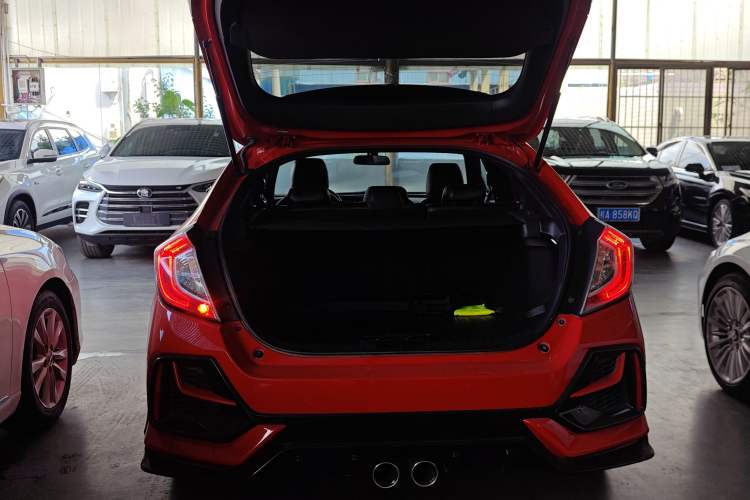 Used Honda Civic 2021 HATCHBACK 220TURBO CVT Trendy Cool Edition Trunk
