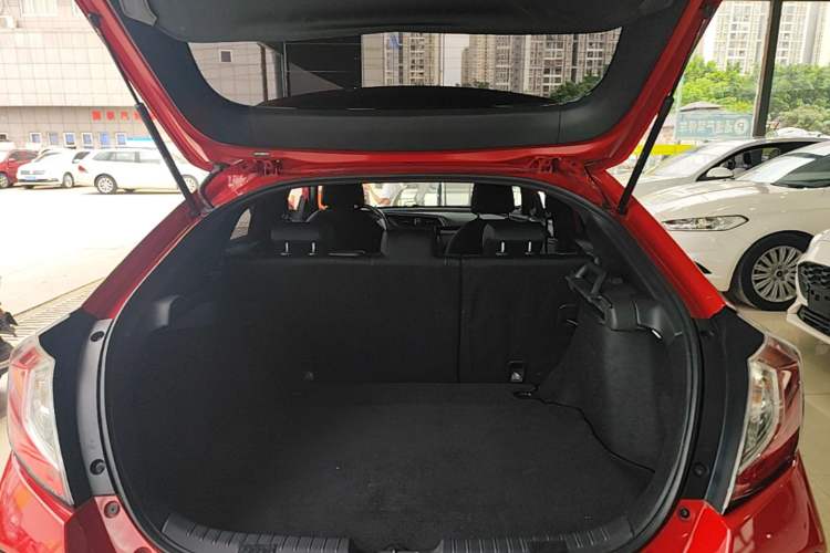 Used Honda Civic 2021 HATCHBACK 220TURBO CVT New Trendsetter Trunk