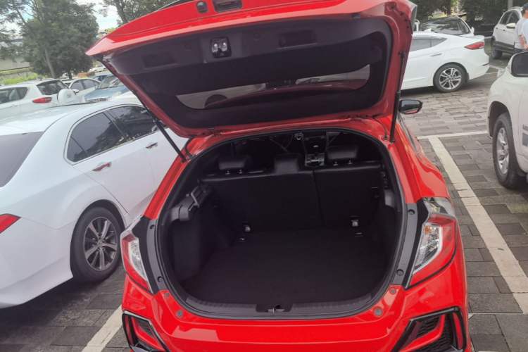 Used Honda Civic 2021 HATCHBACK 220TURBO CVT Trendy Cool Edition Trunk