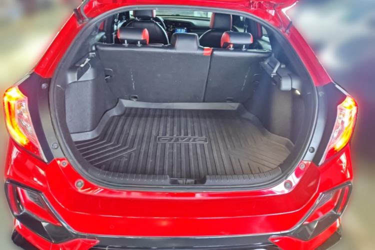 Used Honda Civic 2021 HATCHBACK 220TURBO CVT Trendy Cool Edition Trunk