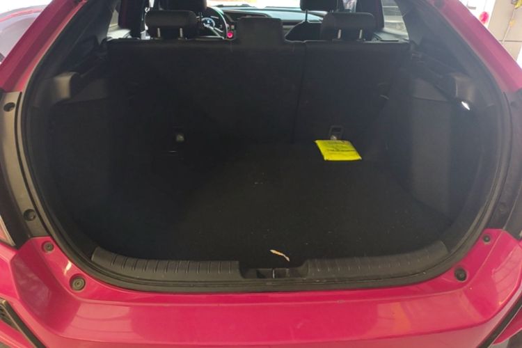 Used Honda Civic 2021 HATCHBACK 220TURBO CVT New Trendsetter Trunk