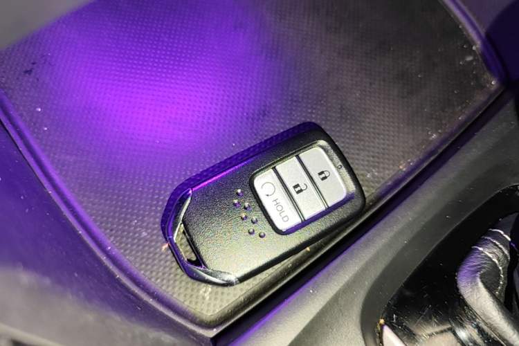 Used Honda Civic 2021 HATCHBACK 220TURBO CVT New Trendsetter Vehicle Key
