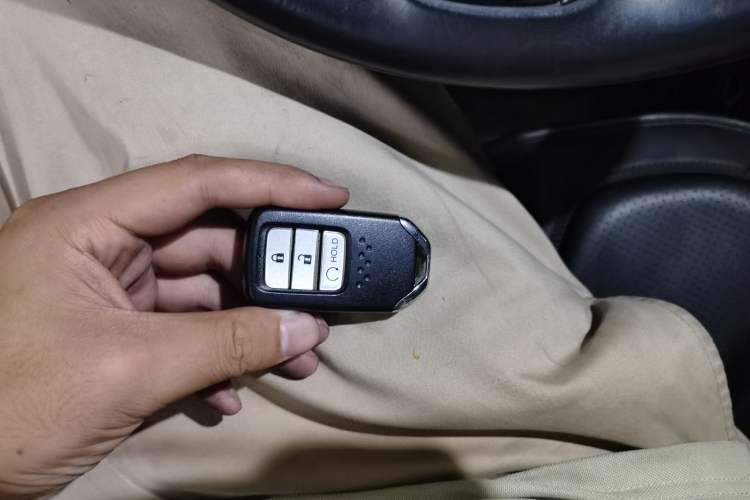Used Honda Civic 2021 HATCHBACK 220TURBO CVT Dynamic Control Vehicle Key