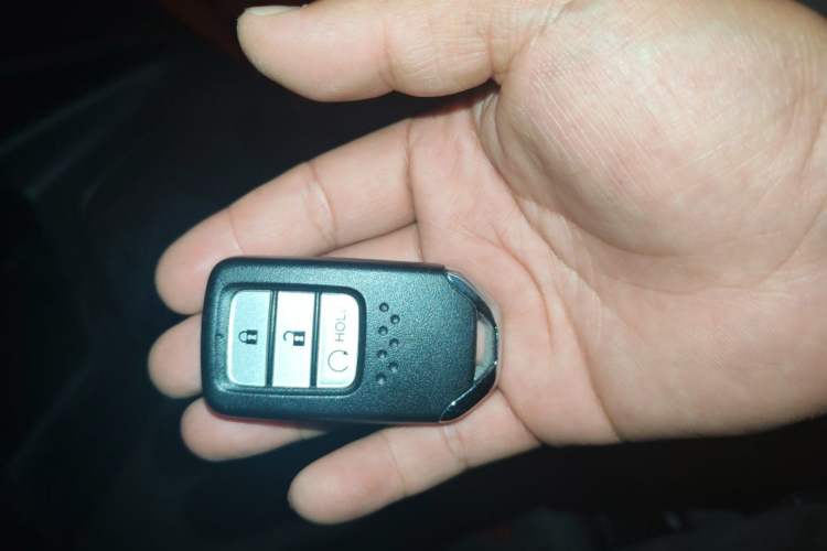 Used Honda Civic 2021 HATCHBACK 220TURBO CVT Dynamic Control Vehicle Key