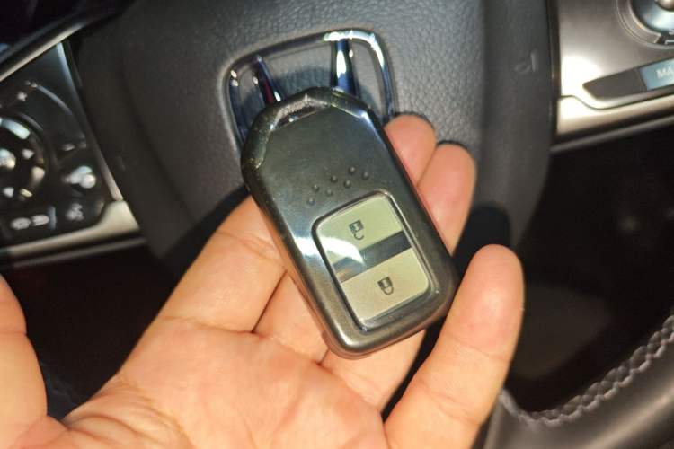 Used Honda Civic 2021 HATCHBACK 220TURBO Manual Driving Pleasure Control Vehicle Key