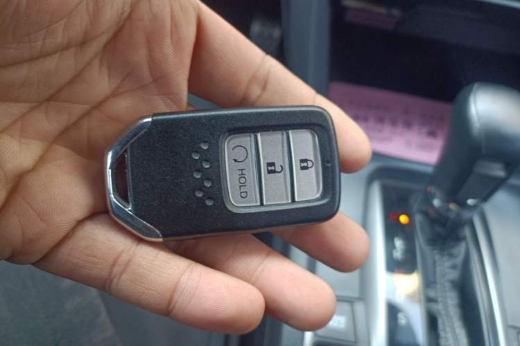 Used Honda Civic 2021 HATCHBACK 220TURBO CVT Dynamic Control Vehicle Key