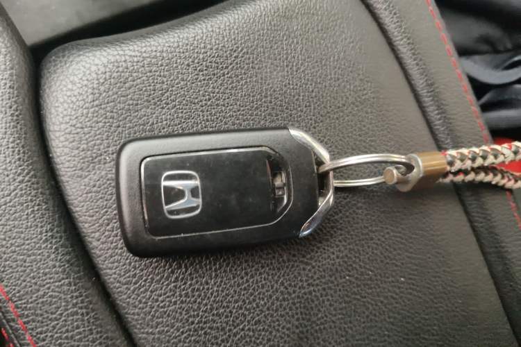 Used Honda Civic 2021 HATCHBACK 220TURBO CVT New Trendsetter Vehicle Key