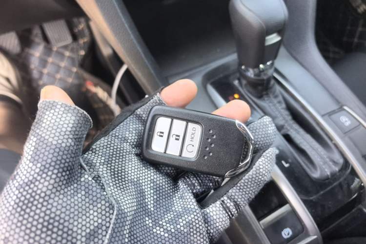 Used Honda Civic 2021 HATCHBACK 220TURBO CVT New Trendsetter Vehicle Key