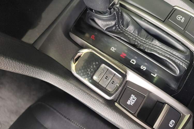 Used Honda Civic 2021 HATCHBACK 220TURBO CVT New Trendsetter Vehicle Key